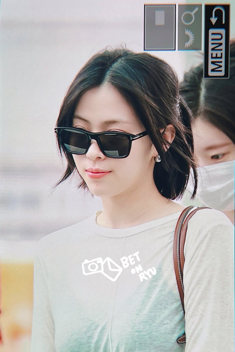 betonryu_srj's tweet photo. 260718 ICN

#있지 #ITZY #류진 #RYUJIN 
@ITZYofficial https://t.co/hL6nrKDs2f