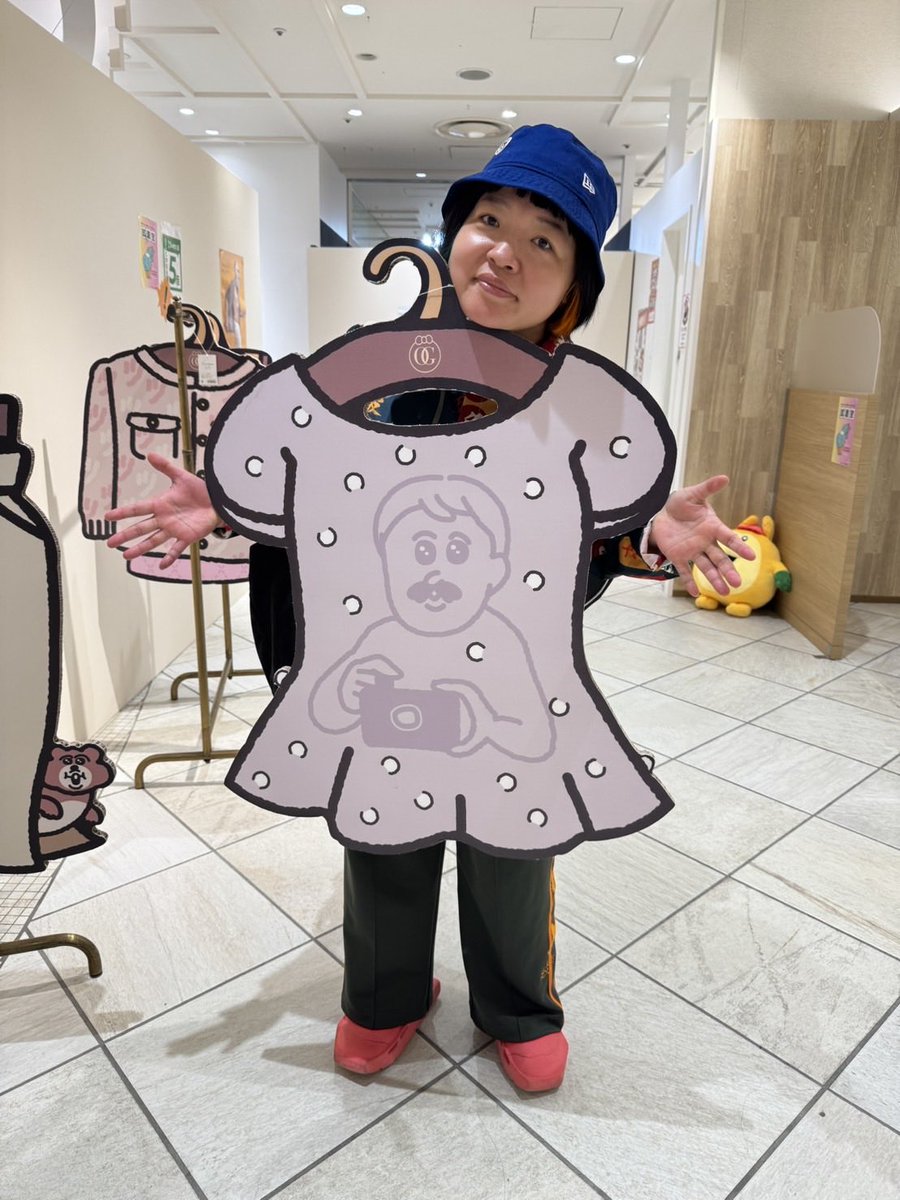 okarina_okazu's tweet photo. 昨日、ゆいPに誘われて可哀想にデパートに行ってきました。2時間でいけるだろうと思ってましたが私が少し遅刻したのもありますが全く時間足りませんでした。
マジでデパート見るとこ多すぎ。
もう一度行けたら行きたい
映画の予告もあって盛りだくさん https://t.co/s0gwSho8Ey
