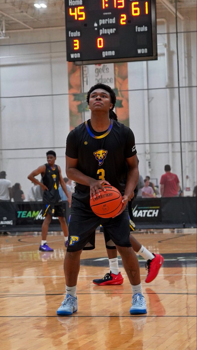 ThePanthersBC's tweet photo. 16u Showcase advances past Team Wildcat HGSL 70-46

‘28 RJ Wicks Jr 25pts / 8reb 
‘28 Triston Harvey 13pts (3 treys) https://t.co/RyeolRX9JJ