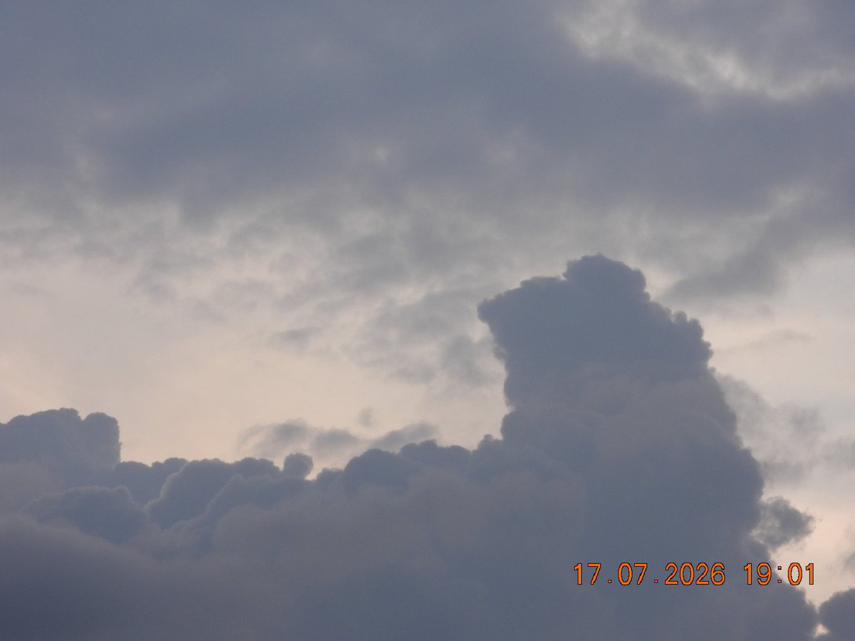4iluj's tweet photo. #SENDNUBES https://t.co/eXprrAl5VH