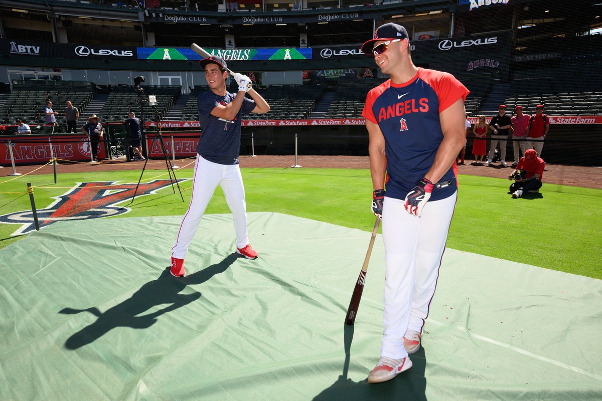 Angels's tweet photo. BP at the Big A 🤩 https://t.co/7boEjXbyJM