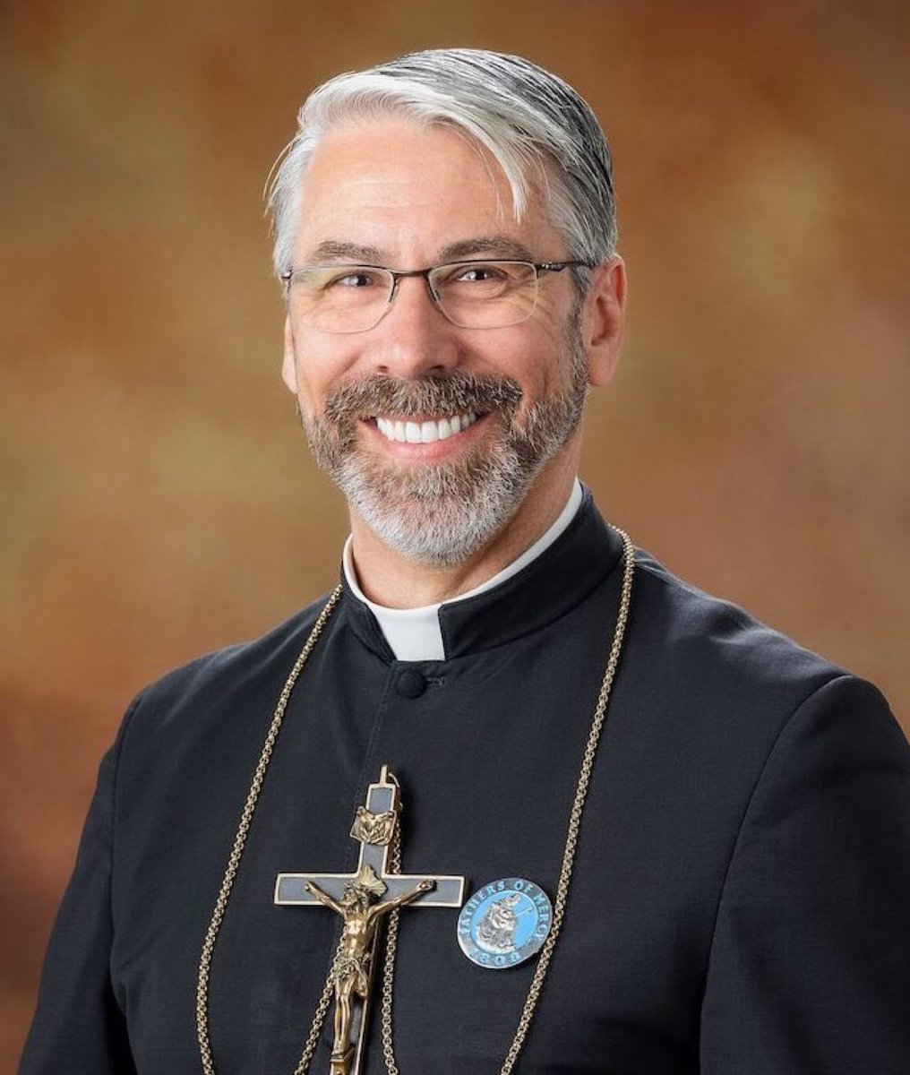 Sachinettiyil's tweet photo. Fr. Ken Geraci, who converted from agnosticism to Catholicism before answering the call to the priesthood, was also the co-founder of a $4.5 million Internet software company.

Image: The Fathers of Mercy https://t.co/oDReQQVoXO
