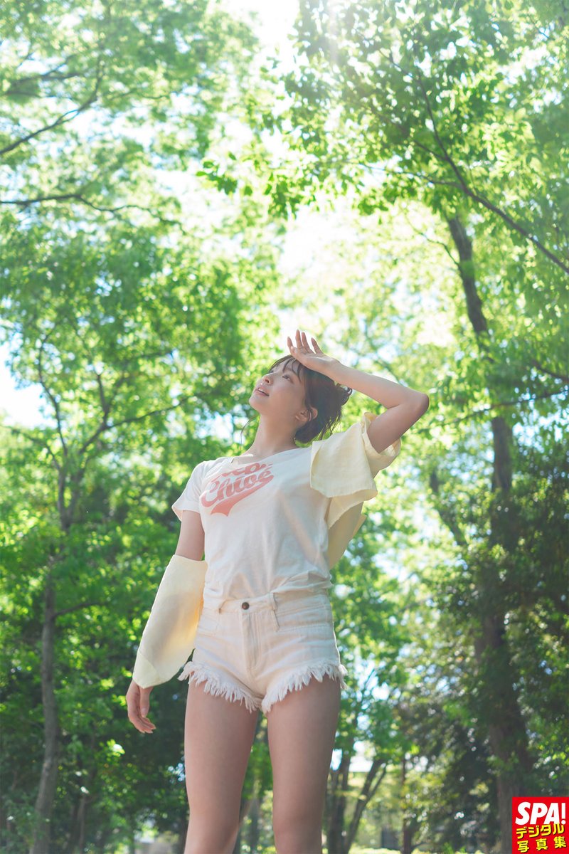 BEEEEM_NEWS's tweet photo. Task have Fun 里仲菜月、キュートな笑顔としなやかな魅力をお届け。SPA!デジタル写真集発売
#TaskhaveFun #里仲菜月 
https://t.co/PAexVHCCLN https://t.co/Tt7noJOBUM