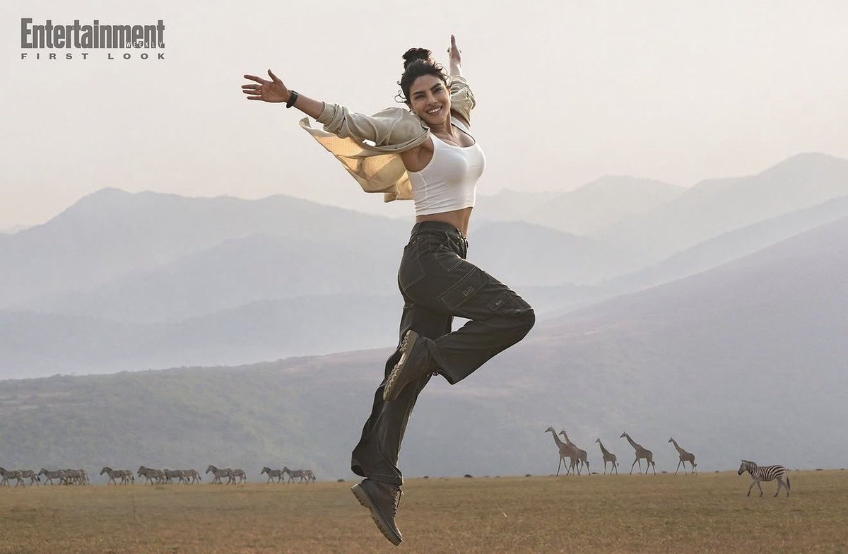 urstrulyNST's tweet photo. Whooooo

Mandakini @priyankachopra 😍 from @VaranasiMovie 
@urstrulyMahesh  @ssrajamouli  

Creidts @EW #Varanasi https://t.co/KCiOSKzSRR