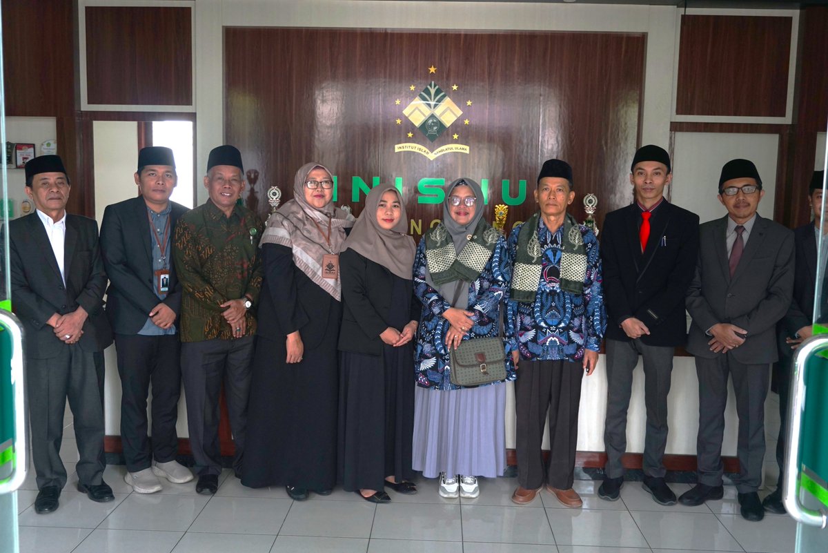 HamidullohHI's tweet photo. Asesmen Lapangan S1 PAI INISNU Temanggung Dimulai, Asesor LAMDIK Tekankan Budaya Mutu https://t.co/X0XCyoMU96

https://t.co/0Q7XbxRwb3

https://t.co/i5cmrMfxj7 https://t.co/bwWazfKtdU