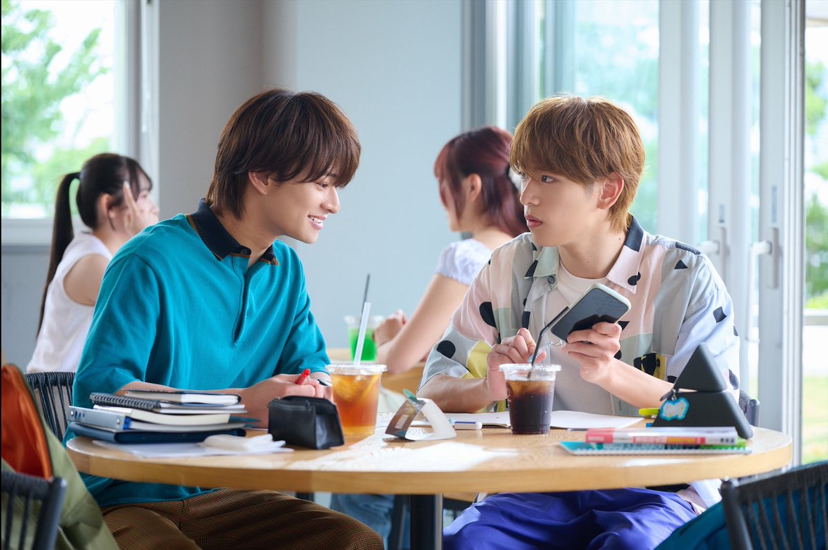 oshidoraEX's tweet photo. ☁#夏色の雲が恋と嵐をまきおこす⚡️

＼夏雲嵐 第2️⃣話今夜11時放送‼️／

・････━━━━━━━━━━━━━━━━━━━････・
姉・莉緒（田辺桃子）のボーイフレンド＆家庭教師の蒼汰（浮所飛貴）に 不覚にもドキッとしてしまった高校３年生の夏輝（深田竜生)。

戸惑いを隠せないまま、家庭教師の日がやってきて…
しかも蒼汰の提案で、２人は“課外授業”へ――！？
・････━━━━━━━━━━━━━━━━━━━････・
今夜は22時30分〜【インスタライブ配信】もありますので、ぜひ続けてご覧ください🦁✨️

#深田竜生 #浮所飛貴 #ACEes
#田辺桃子 #井上肇 #羽田美智子
#丈太郎 #阿久津仁愛 #猪俣玲音