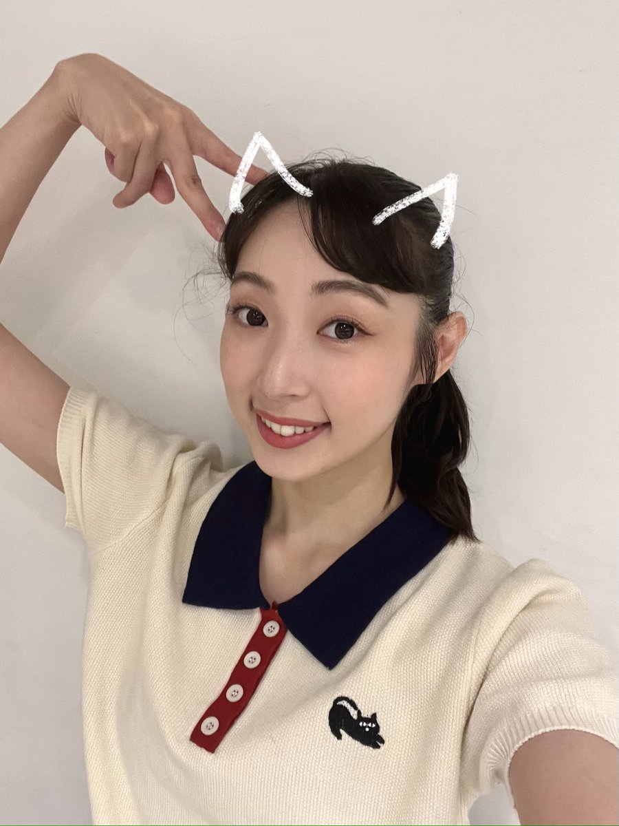 Seira_1219_'s tweet photo. さあ、今日もミュージカル愛の不時着🪂
マチソワ2公演いきますよ！🔥

最近お気に入りの猫ちゃんシャツ🐈
このなんとも言えない表情がまた良くて🐈‍⬛
伸びしてる黒猫を胸に飼っています❤️

皆さまもお好きな格好でご観劇ください♪
劇場にドレスコードはありません、ぜひお気軽に楽しんでいただければ！ https://t.co/jdusVQwbmC