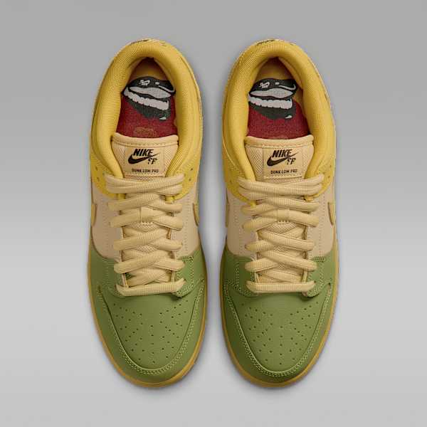 _1STLook's tweet photo. SB Dunk Low Pro

Nike Official Images
NikeSB https://t.co/Xk4PN6Lx48