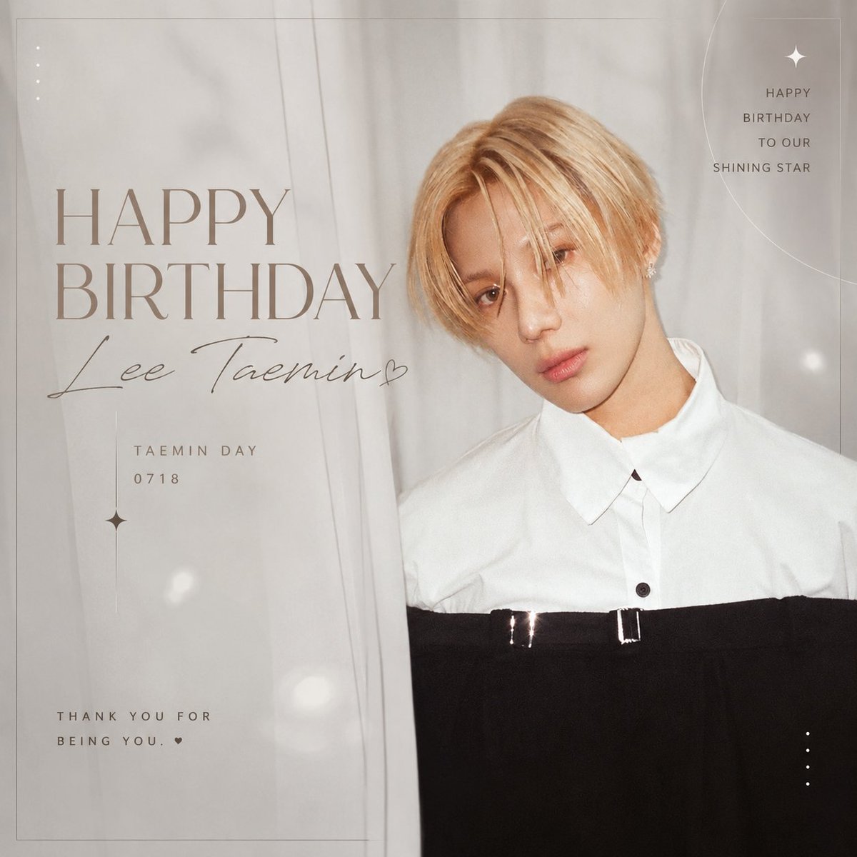 Silver_Andyy's tweet photo. 260718 #HappyTAEMINday💛🎊
Happy Birthday King 👑 
#HappyTAEMINday
#TAEMIN #태민
#SHINee #샤이니 https://t.co/pFZbBAjvWg