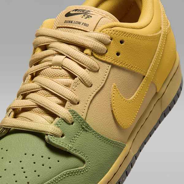 _1STLook's tweet photo. SB Dunk Low Pro

Nike Official Images
NikeSB https://t.co/Xk4PN6Lx48