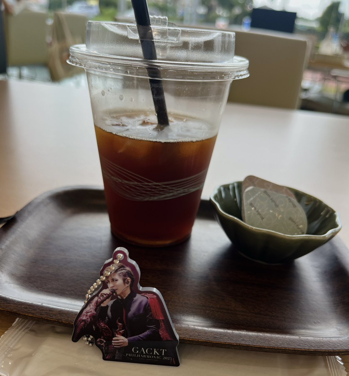 7dears4's tweet photo. 魔王さまと共に車検見積もり待ち♪
 #魔王推し活 https://t.co/xh5Dk7QMJQ
