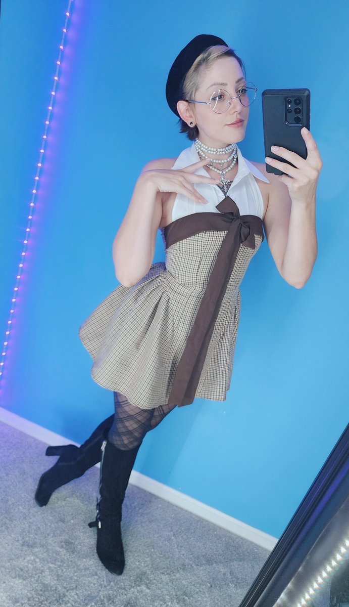 Itssuccytime's tweet photo. Thrifty outfits ✨️ https://t.co/z1KY45M0Qv
