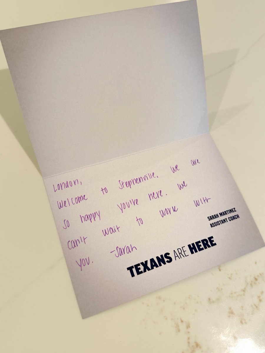 LondonMcD2028's tweet photo. I had the best time at the @TarletonVB Prospect ID camp the last two days. Thank you so much Coach Jaz, Sarah and Alleah for putting it together and inviting me! π
#classof2028 #libero #tarleton #gotexans https://t.co/5BzD0YvGS8