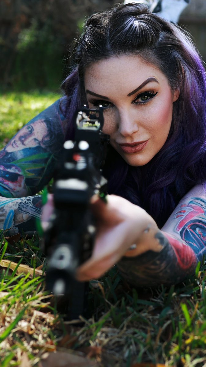 TheMoistQueen's tweet photo. Firearm Friday!
Daniel Defense AR15
#FirearmFriday #AR15 #tacticalgirl #girlswithguns #themoistqueen https://t.co/TfRAL575r3