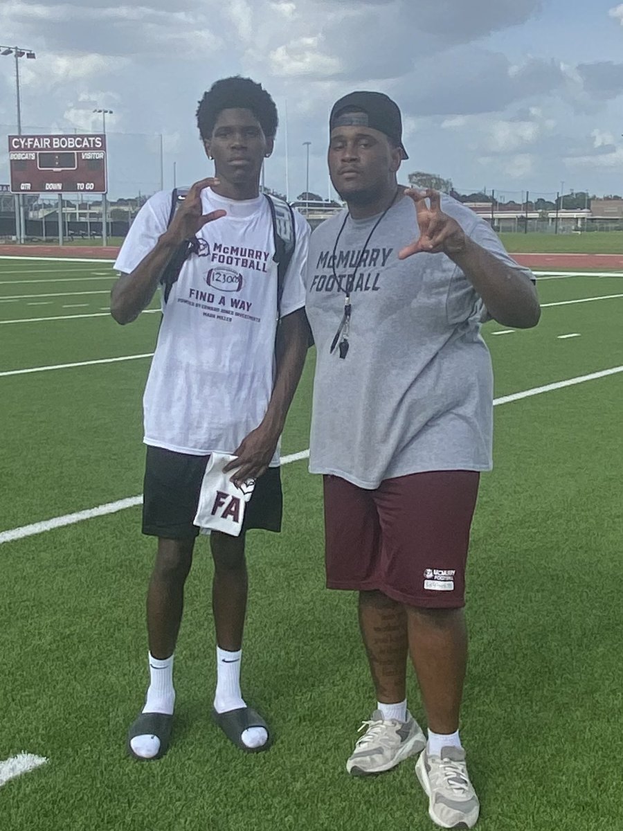 micknextup_30's tweet photo. Had a great camp with @McMURRYFOOTBALL Balled out and Won Defensive line MVP. Huge Thank you to coach @DorianLeblanc18 for helping me leave better than I was when I came in. https://t.co/JQQBylWyPF
