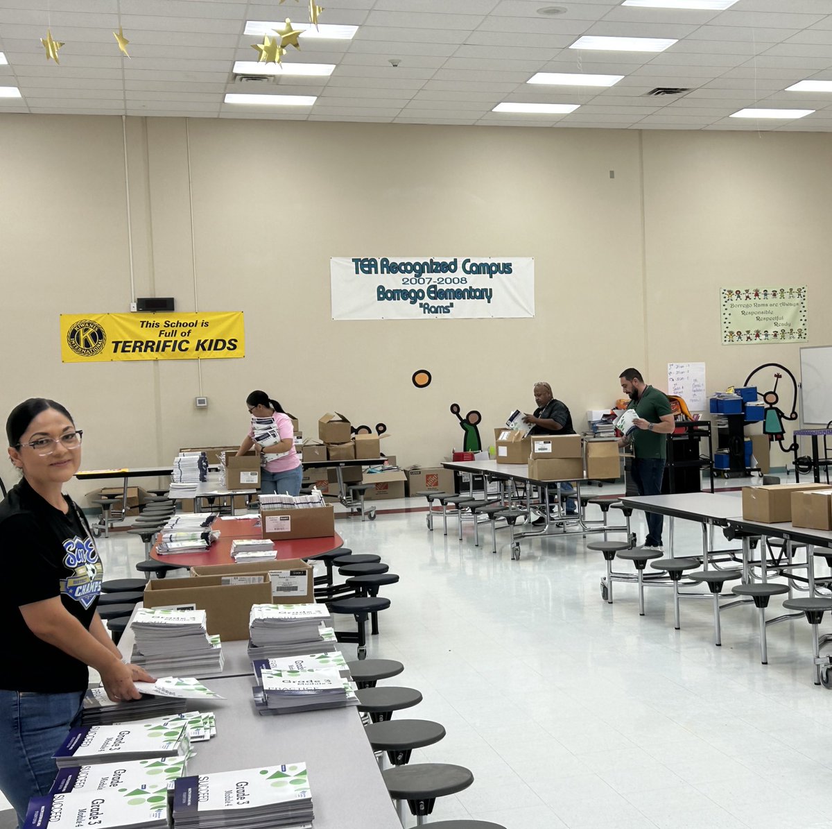 BESRams_SEISD's tweet photo. Coming together to get our teachers instructional materials ready for our students! Thank you all for the great teamwork, all hands in for our RAMS  @SanElizarioISD https://t.co/NAHQ54N3Ne