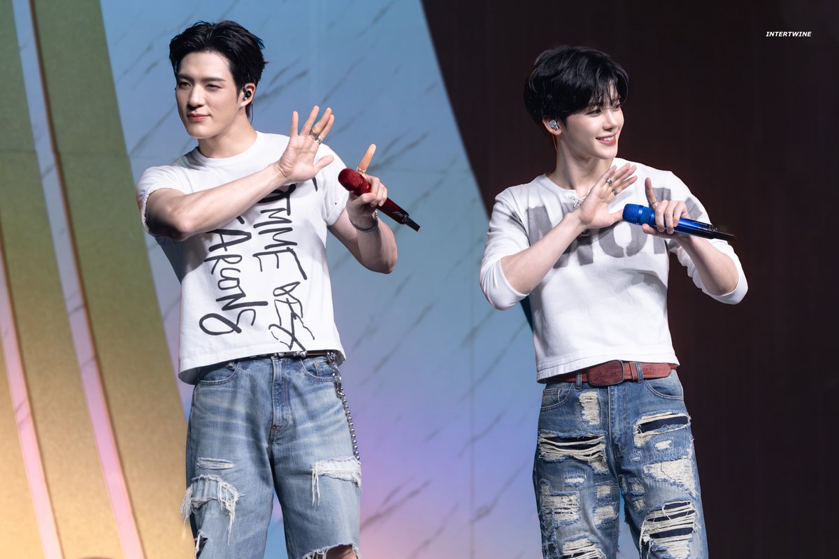 INTERTWINE2313's tweet photo. 260711 JNJM DUALITY Macau

#NCTJNJM #NCTDREAM
#제노 #JENO 
#재민 #JAEMIN https://t.co/aZNmlY6k9x
