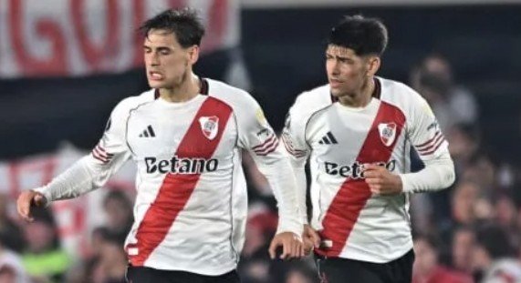abertini1's tweet photo. Espero River vuelva con una dupla central renovada y confiable

*La dupla central renovada y confiable https://t.co/4Prkuu7DU0