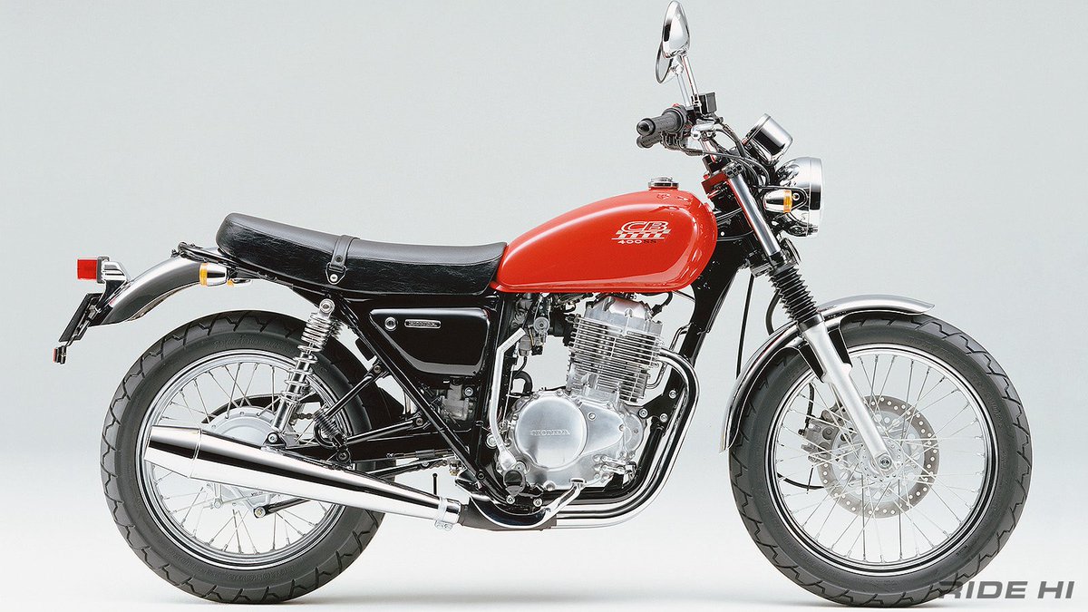 PutiMotor's tweet photo. '01〜'08 ホンダ「CB400SS」

空冷単気筒のトラディショナルなルックスで、最大出力29PS、乾燥重量139kg。

CL400譲りの趣味性が濃いオートデコンプ装備のキック始動のみだったが、2003年から一般的なセルフスターター方式と併用。

しかし、ヤマハSRの対抗軸でしかないのかという辛口が目立ち、その走りの良さを惜しむ声もあったが、消え行く運命を辿った。

https://t.co/FX9ZdsKlNt