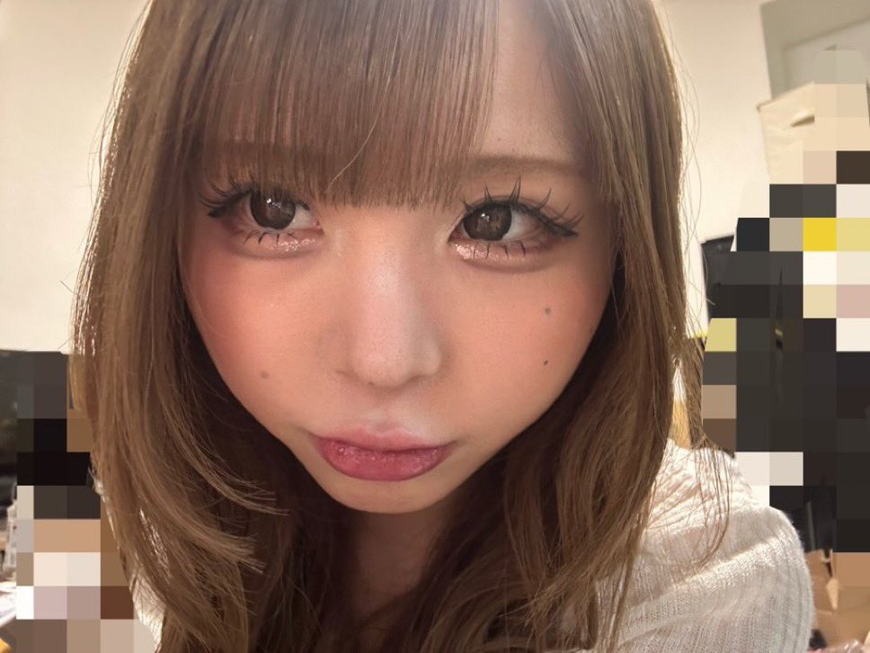 makenai_s2's tweet photo. でもこのくらいの顔面偏差値の女の子はいっぱいおるだろ https://t.co/6C0PmiYLCs