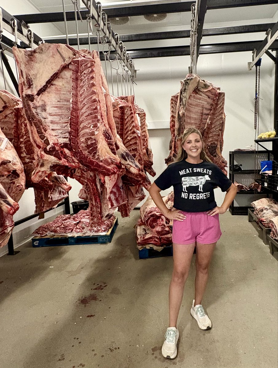 BeefFarmersON's tweet photo. 2nd stop of the OBYA tour was J&amp;E Meats. We were treated to tour of the retail store, butcher shop &amp; barn. Emma &amp; Josh run a birth-to-table direct to consumer operation. Emma had great tips on scaling businesses, trying new ideas &amp; highlighted the importance of building a network https://t.co/H1JtG24JYF