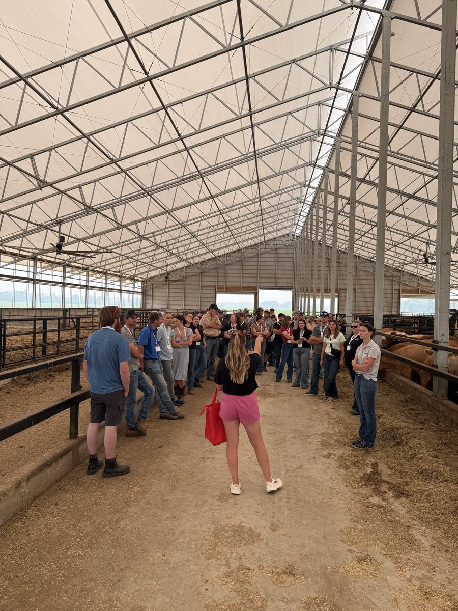 BeefFarmersON's tweet photo. 2nd stop of the OBYA tour was J&amp;E Meats. We were treated to tour of the retail store, butcher shop &amp; barn. Emma &amp; Josh run a birth-to-table direct to consumer operation. Emma had great tips on scaling businesses, trying new ideas &amp; highlighted the importance of building a network https://t.co/H1JtG24JYF