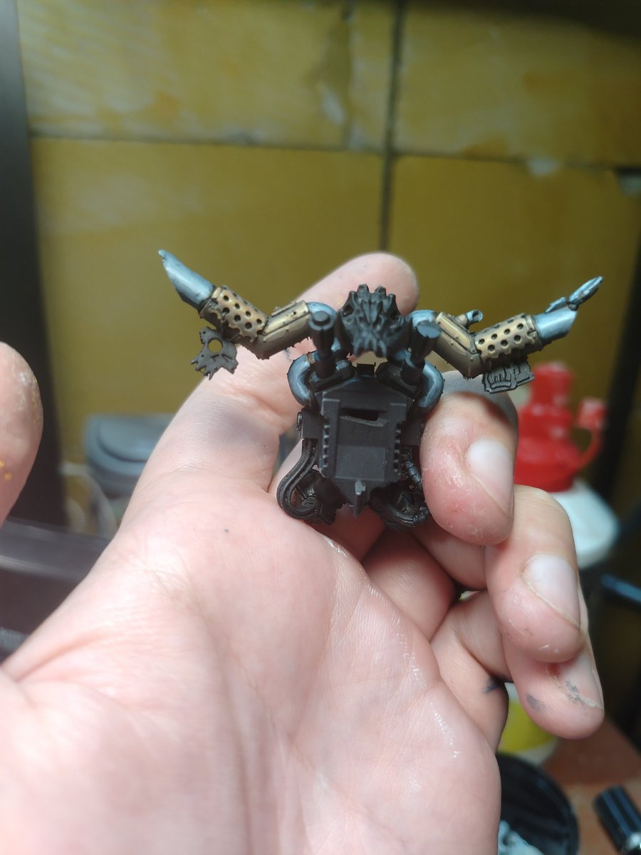 Karabas_Ultima's tweet photo. NMM у меня получается тяжко... Прогресс по Газкулу
#wh40k
#wip
#warhammer40000
#orks https://t.co/07oF7JvsLG