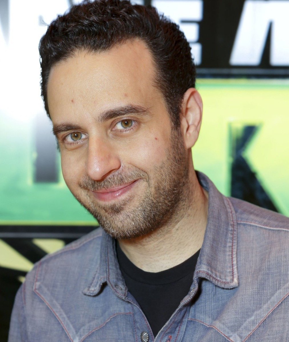 TheCartoonBase's tweet photo. ‘TEENAGE MUTANT NINJA TURTLES’ creator Ciro Nieli will be at the San Diego Comic-Con on July 25.

He will sign original art, a few different prints including an exclusive SDCC print and will remark comics and toys. https://t.co/PAZJv6q0hW