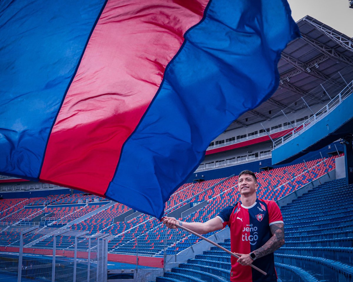 CCP1912oficial's tweet photo. ¡A dejar la vida por los colores, Lucas! 🔵🔴 https://t.co/l0oT1Qm8WR