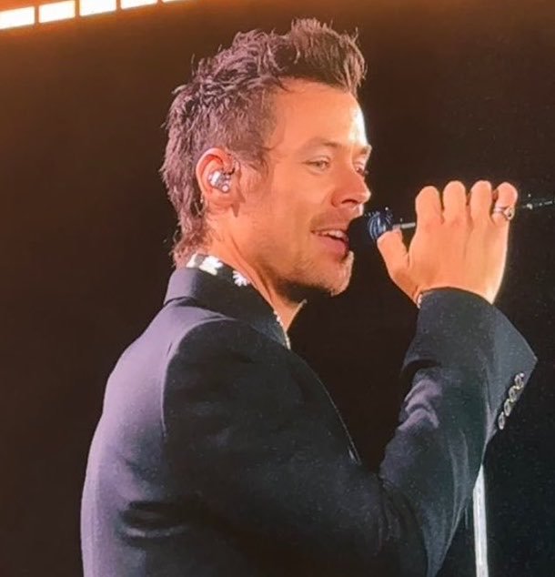 PROUDXSTYLES's tweet photo. Es hermoso https://t.co/6zEQIZIc14