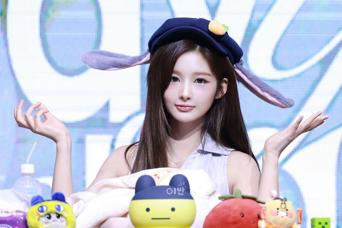 bin_you1000's tweet photo. 260710
🐰🚔
 #NMIXX #엔믹스 #SULLYOON #설윤 https://t.co/u8s8Zl7fsj