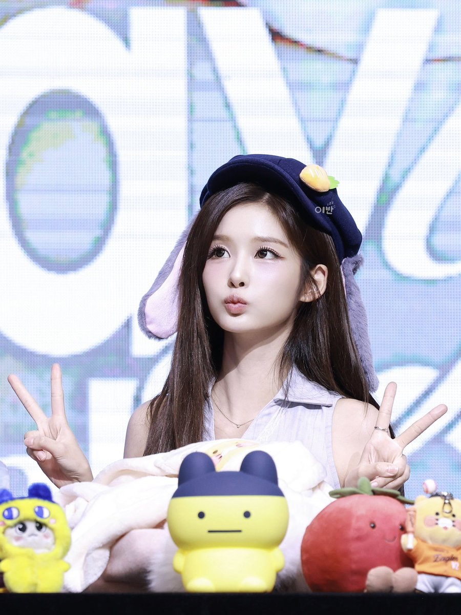 bin_you1000's tweet photo. 260710
🐰🚔
 #NMIXX #엔믹스 #SULLYOON #설윤 https://t.co/u8s8Zl7fsj