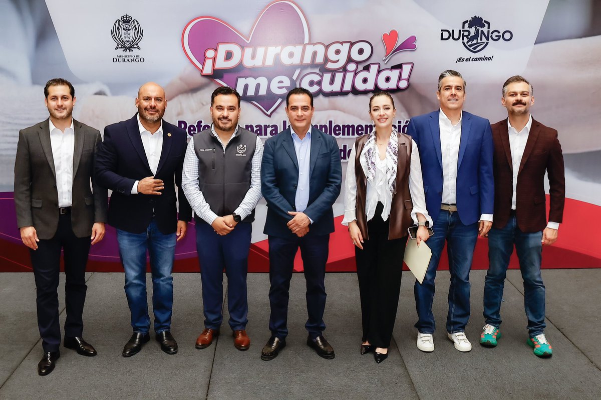 josejoseantonio's tweet photo. ¡Vamos por un Durango más humano, justo y solidario para la gran familia! 🤲🏼
Con #DurangoMeCuida ❤️ damos un paso histórico para reconocer y respaldar a miles de personas cuidadoras, que todos los días dan su tiempo y corazón para acompañar a quienes más lo necesitan. 🙋🏽‍♀️👨🏼‍🦳👩🏽‍🦱🧓🏼

En casa, #EsteEsElCamino. 🐺