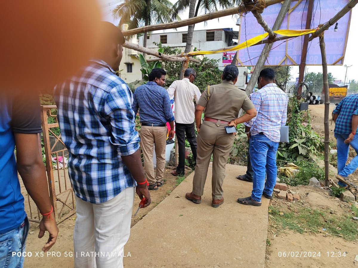 gb71007's tweet photo. @TVKVijayHQ மாண்புமிகு @CMOTamilnadu அவர்களே,
கும்பகோணம், உள்ளூர், ச எண் 95 நீர்நிலை சட்டவிரோதமாக பத்திரப்பதிவு செய்யப்பட்டு 31 ஆண்டுகளுக்குப் பிறகு எந்த உத்தரவோ இன்றி ச எண் 160/29 பட்டாவில் பெயர் சேர்க்கப்பட்டுள்ளது. விசாரணை நடத்தி,சட்டப்படி நடவடிக்கை எடுக்குமாறு பணிவுடன் கேட்டுக்கொள்கிறேன் https://t.co/LdUCkr5paM