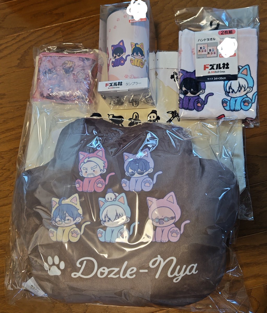 おはようございます☔ 昨日、しまむらコラボの商品が届いてたので開封