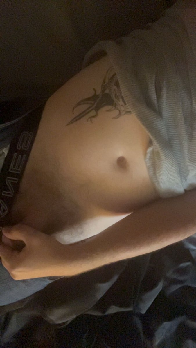 TjMul1202's tweet photo. Pits and pubes #armpits #pubes #bush #pits https://t.co/Y8ggn7BJRg