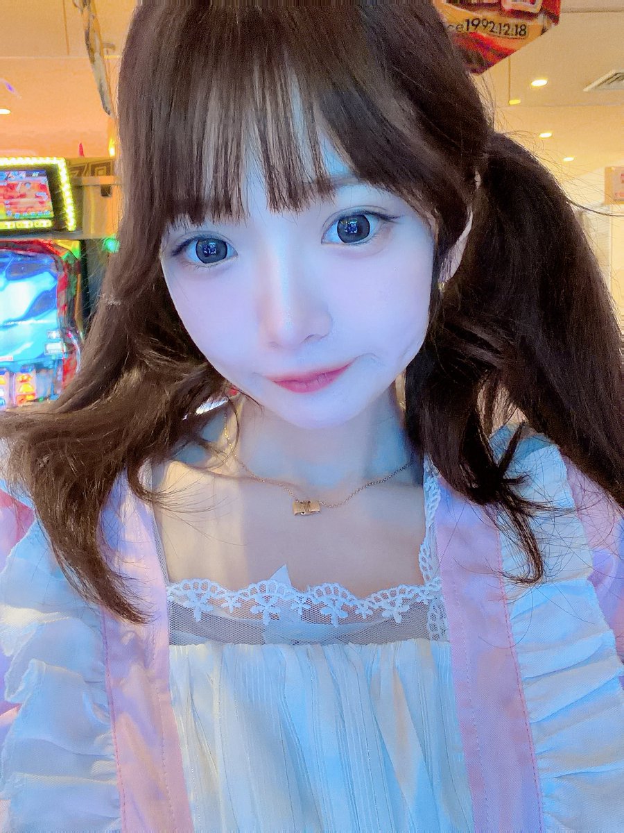 4i4i0x0's tweet photo. 本日 #プレゴ所沢 店様꒰՞｀o̴̶̷ ⩊o̴̶̷´՞꒱ﾉ

🈵満台機種🈵
【カバネリ2】【初代VVV】【戦国乙女5】
【戦コレ6】【うみねこ2】

❤️人気機種❤️
【からくり2】【からくり】【モンキー】
【VVV2】など！！

VVV系、カバネリから埋まりまってた✨
私はギリギリカバネリ2座れた‼️神‼️

ピンクメイドでお待ちしてますʺ🎀.°◌pr