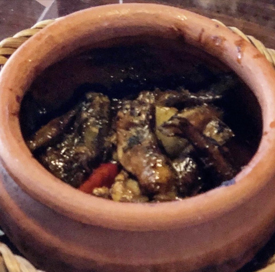 ChaoCafe333's tweet photo. ベトナムの古都フエ🇻🇳
宮廷料理のレストランに連れて行ってもらいました。
1本柱が立ち並ぶ店内は壮観‼️
あっさりとした味付けのベトナム、ここフエはピリ辛料理で有名です。
#ベトナム #việtnam #フエ #huế https://t.co/rRBRDErCjh