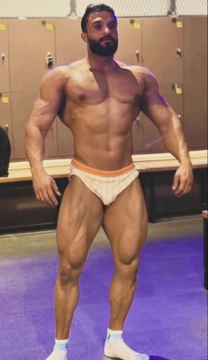 Nutting_2C_Here's tweet photo. Beefy #IndianMen / #ArabAlpha gym boys ๐ฅฉ๐ช๐ฝ๐
#ArabMen #Gay #GayTwitter #Bodybuilding #GymMotivation #MuscleMen #FitMen #MuscleDaddy #GayAmateurย #MuscleWorship #Leaked #StraightMen #ArabMen #GayX #BateBros #AlphaMale #Moroccoย #LatinoMen https://t.co/fLrKcFG7ZD