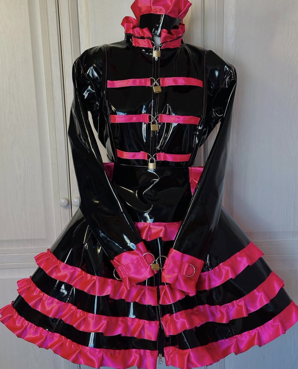 bdsmsto_re's tweet photo. high shine black and hot pink #latex / #PVC #maidstyle lockdown #dress https://t.co/64fuxhNP9I