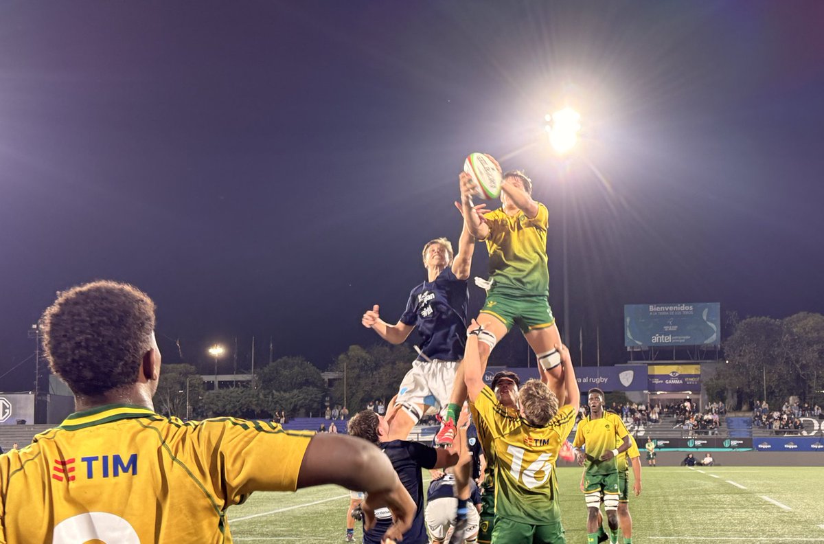 brasilrugby's tweet photo. Curumins fecharam hoje a semana de amistosos em Montevidéu

Duelo com o Uruguai acabou em 29 a 12 para os donos da casa. O Brasil rodou seu elenco para seguir preparando a equipe para o Mundial B, que será em outubro. Saiba mais:

https://t.co/3GjFXxkZ6P #BrasilRugby https://t.co/Id1DwurqQ5