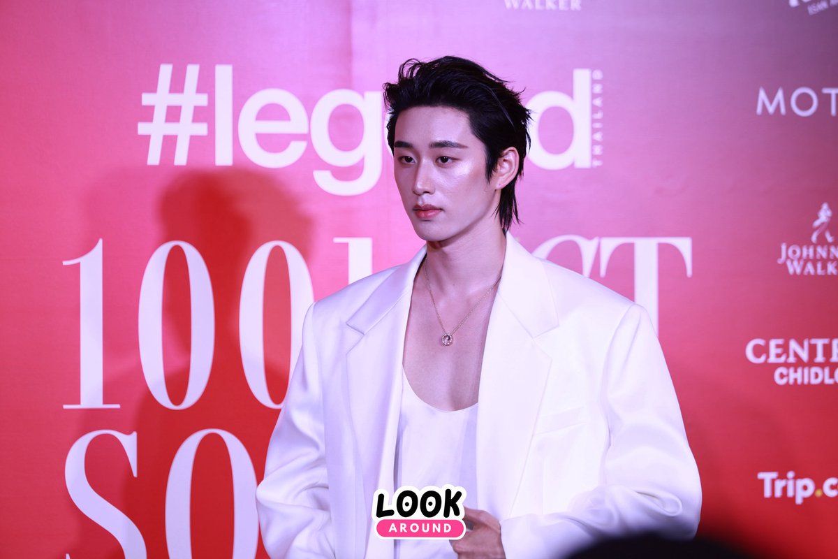 LookARound tweet media