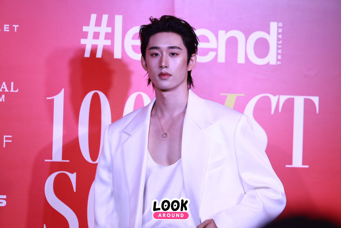 LookARound tweet media