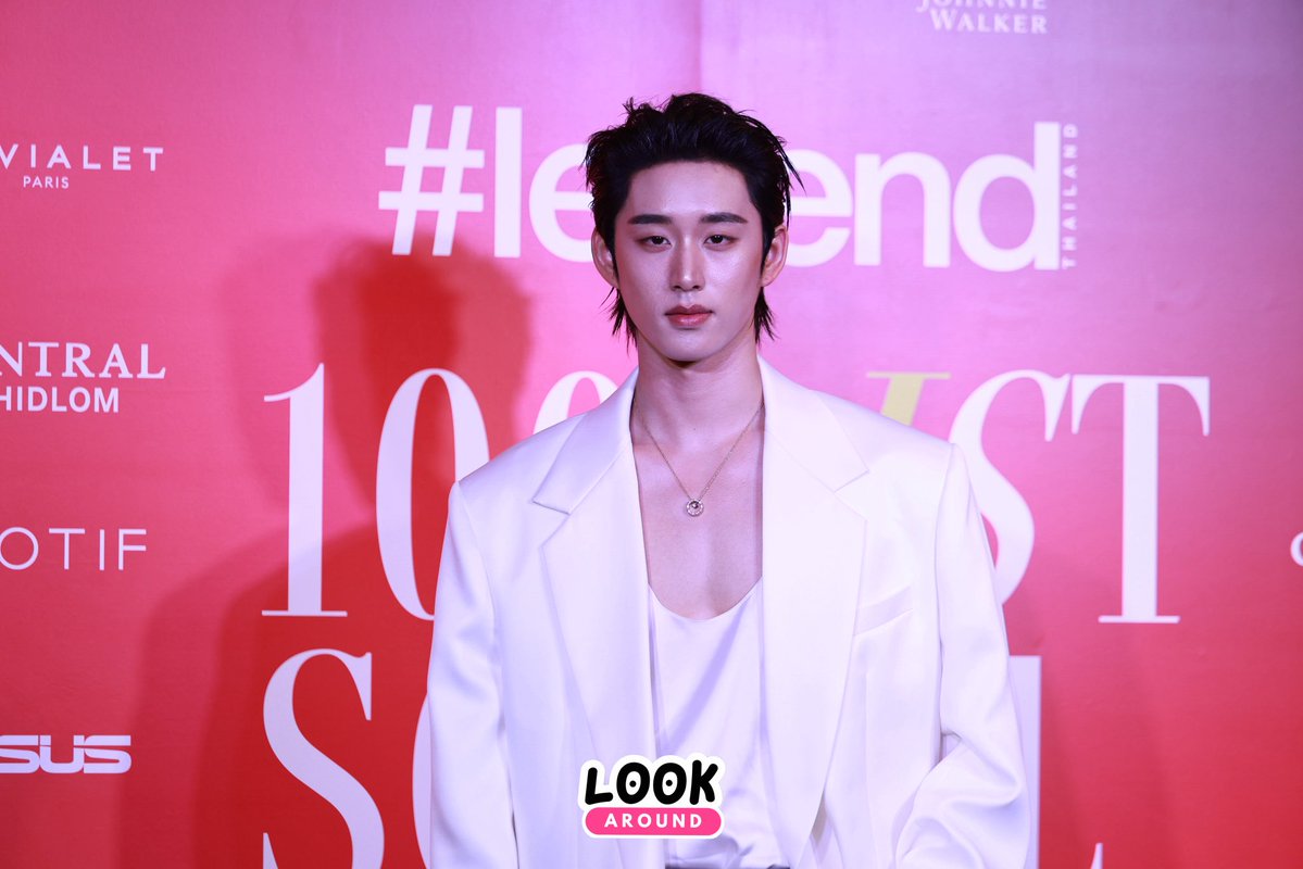 LookARound tweet media