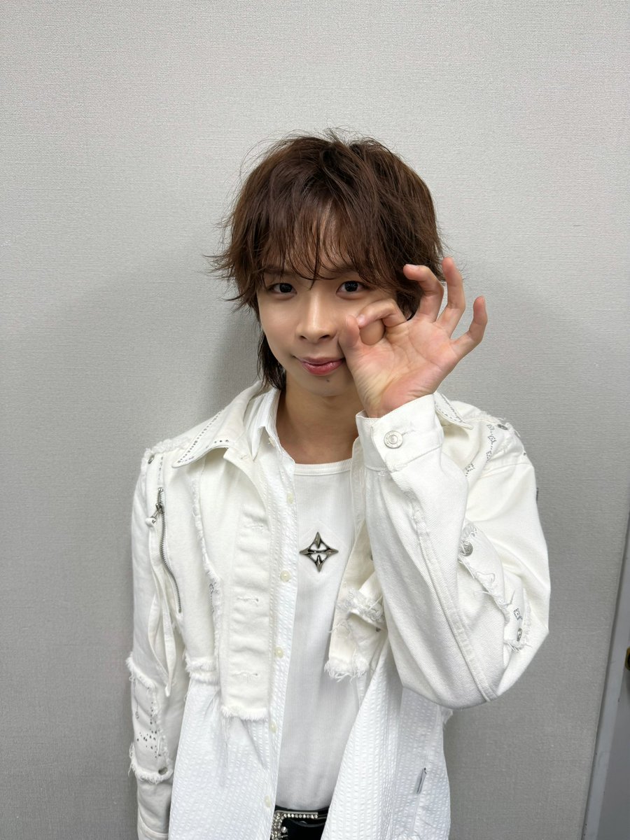 TR__official__'s tweet photo. 2026.07.18
 “ZERO”特典会 in大阪

本日のポーズはこちらです📷✨

①うまえすけ✊

② 指ハート（片手・両手どちらも可）

③ピース（片手・両手どちらも可）

④たこやき（片手・両手どちらも可）

※撮影はサンプル写真と同一のポーズで行います。

#TAGRIGHT https://t.co/Q0o7eNTcHn