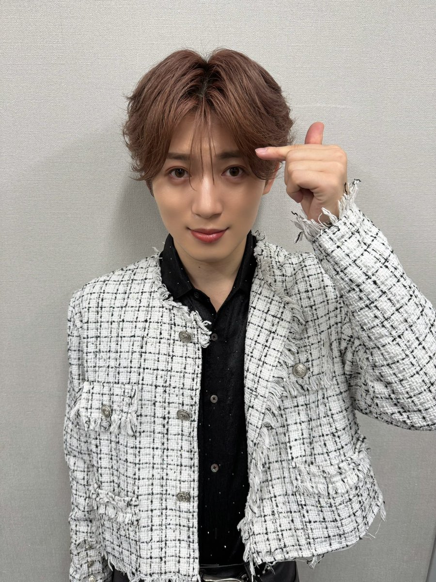 TR__official__'s tweet photo. 2026.07.18
 “ZERO”特典会 in大阪

本日のポーズはこちらです📷✨

①うまえすけ✊

② 指ハート（片手・両手どちらも可）

③ピース（片手・両手どちらも可）

④たこやき（片手・両手どちらも可）

※撮影はサンプル写真と同一のポーズで行います。

#TAGRIGHT https://t.co/Q0o7eNTcHn