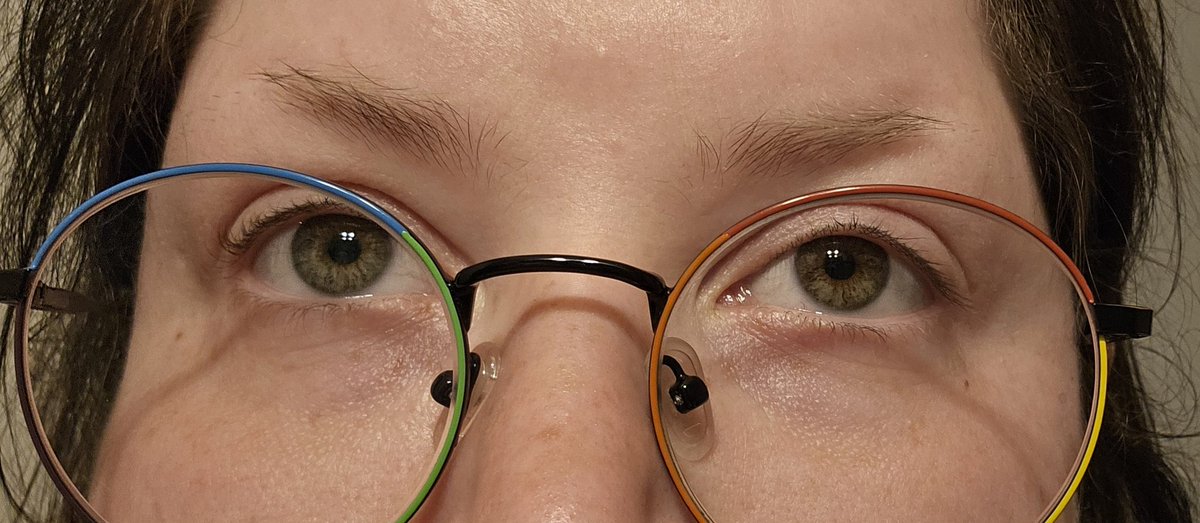 WoonaTuna's tweet photo. Had to join! 
Vtuber eyes vs irl eyes! https://t.co/xNv2dJdbQa