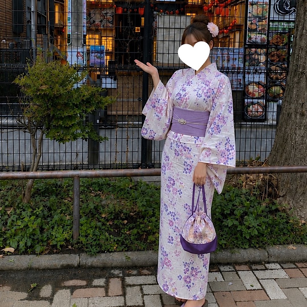 asakura2026's tweet photo. 昨日は3名様でご予約🈵了ありがとうございました💕
先日はお友達と久しぶりに夏祭りに行って来ました🍧
仕事人間なので、いつも誘ってくれていろいろ連れて行ってくれるの🥰
とても楽しかったです💓
今週もハードだけど本日がラストです🥰 https://t.co/GRyDWHkxbQ