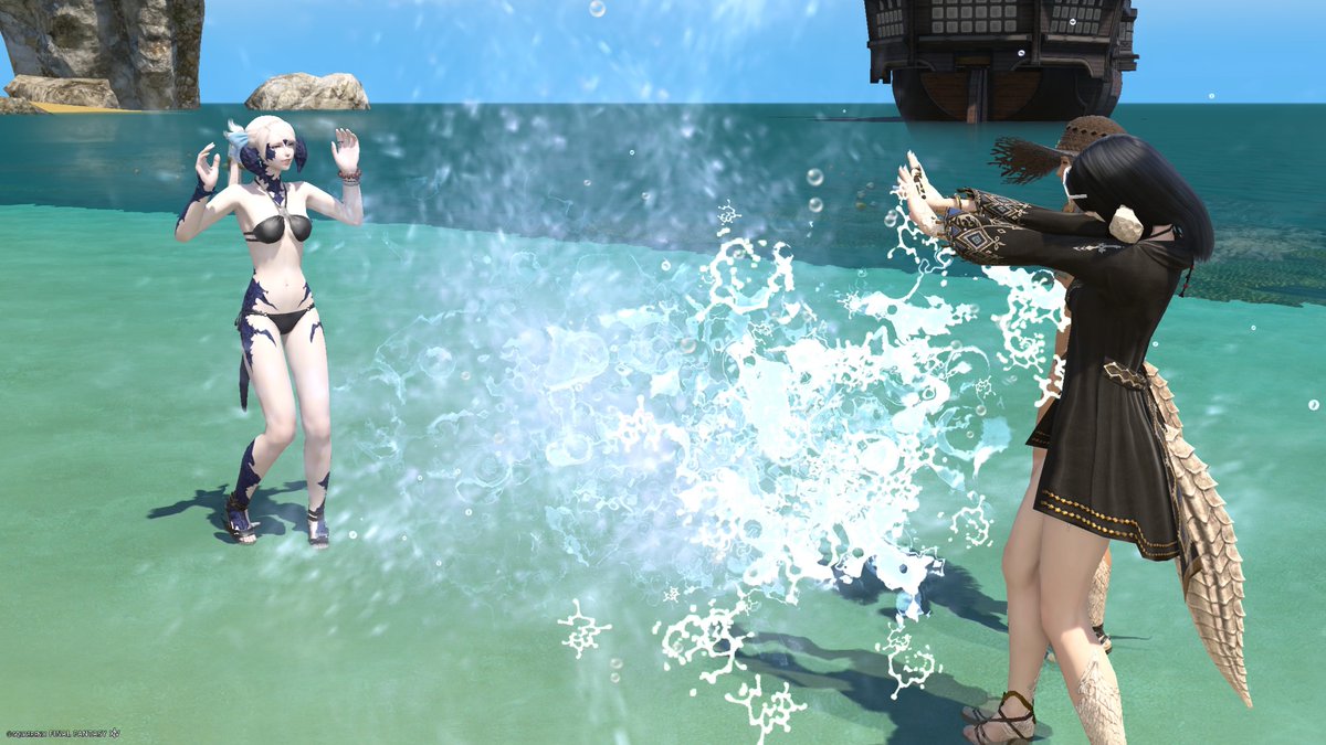 lunaria06alex's tweet photo. 水かけてキャッキャしてるの撮りたかったんだけど、水圧がすごすぎてwww
#CrabHearts https://t.co/gteE3Xbkjd