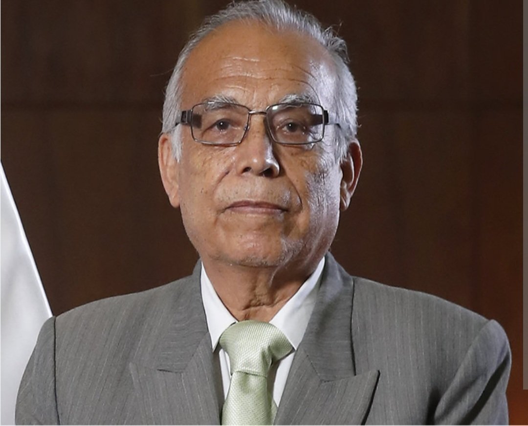 RoyAlta_Peru's tweet photo. El Ex Ministro Anibal Torres: "Keiko Fujimori Gobernará para las grandes empresas y al pueblo solo le dará migajas".

Totalmente de Acuerdo Con Anibal Torres. https://t.co/7EIEgLnL31